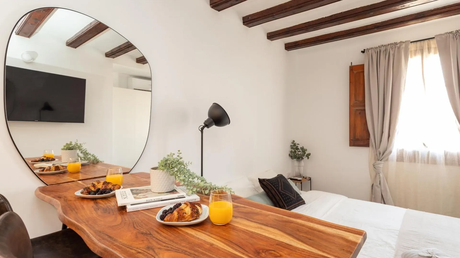 Soho Design Studios Ramblas Appartement